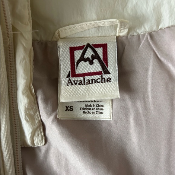 Avalanche Off-White Quilted Puffer Coat Women XS - Picture 6 of 7
